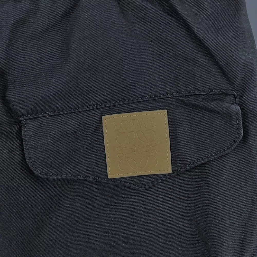 Trendsetting 195 LOEWE Pants For Unisex
