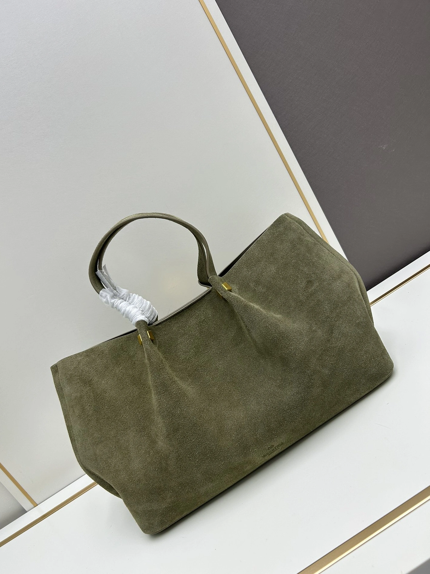 Trendsetting 2009 Valentino AAA Quality Handbags For Women