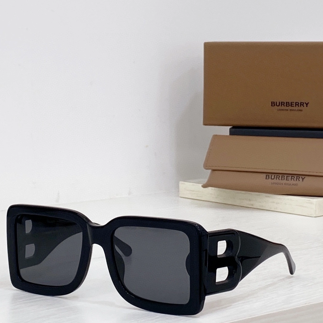 Trendsetting 205 Burberry AAA Quality Sunglasses