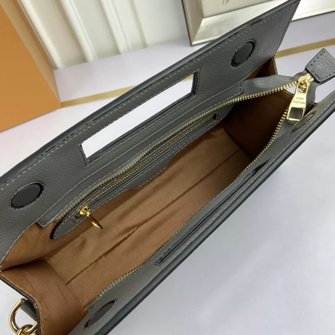 Trendsetting 2143 Louis Vuitton AAA Quality Messenger Bags For Women