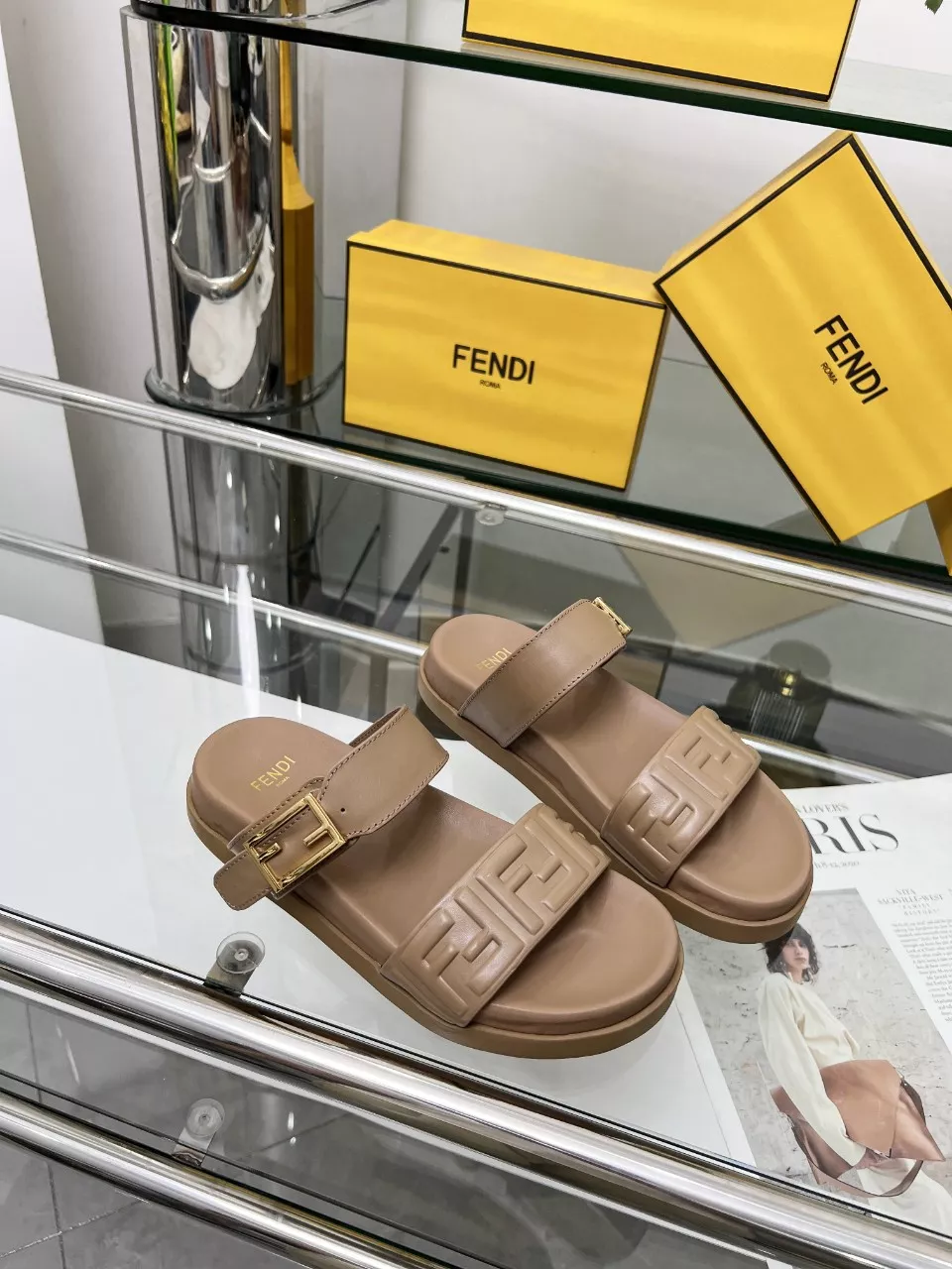 Trendsetting 2158 Fendi Slippers For Women