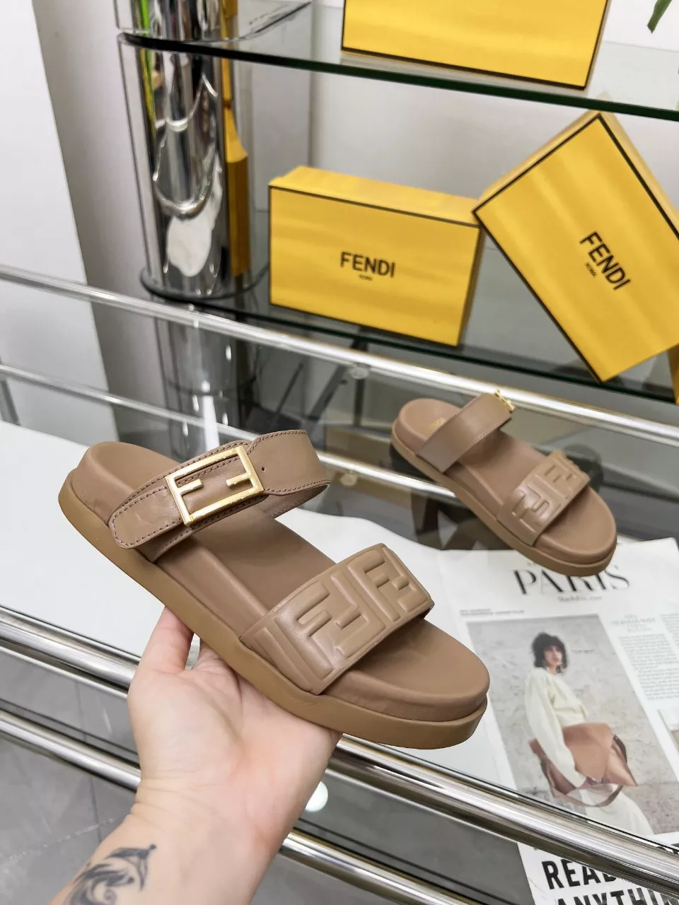 Trendsetting 2158 Fendi Slippers For Women