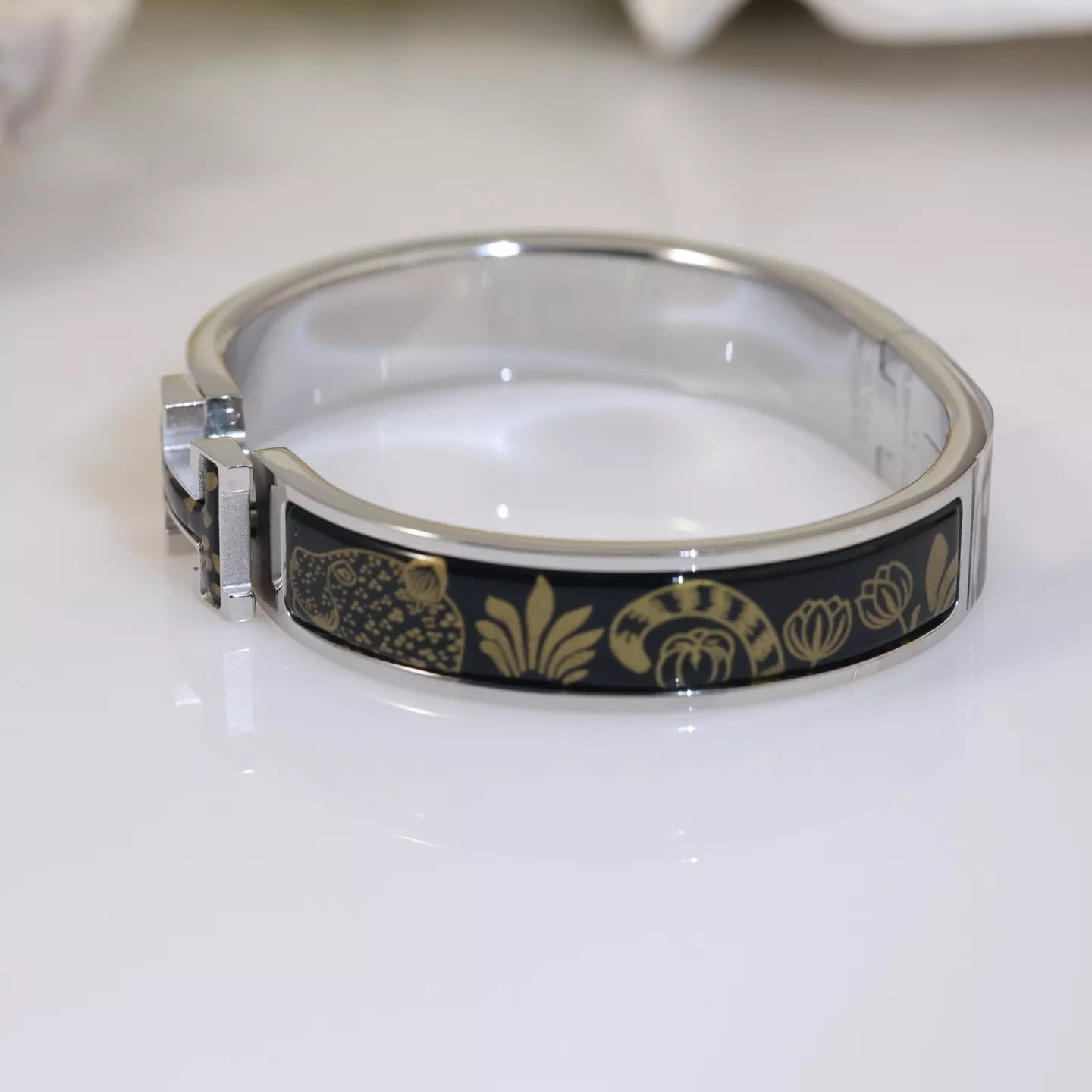 Trendsetting 2312 Hermes Bracelets