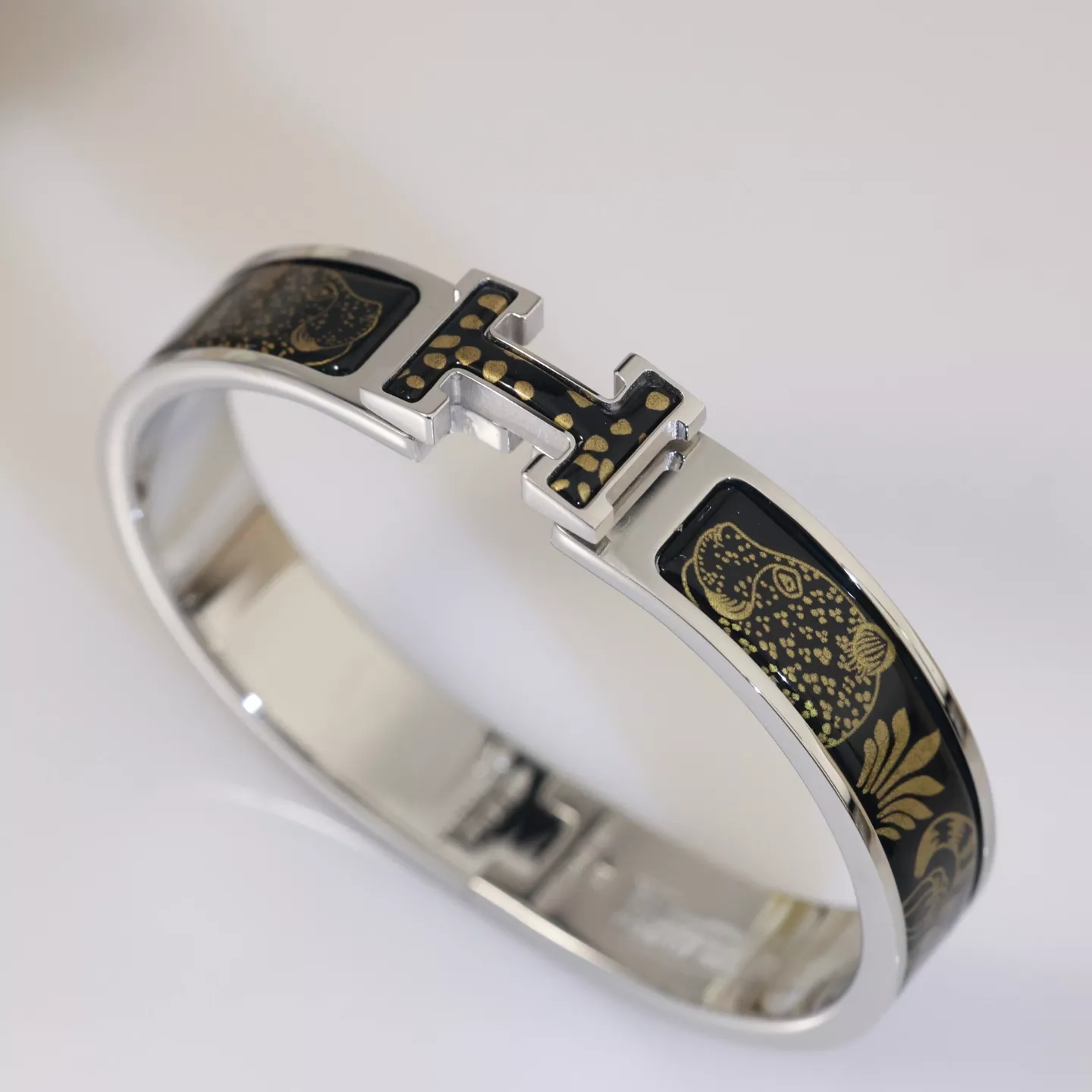 Trendsetting 2312 Hermes Bracelets