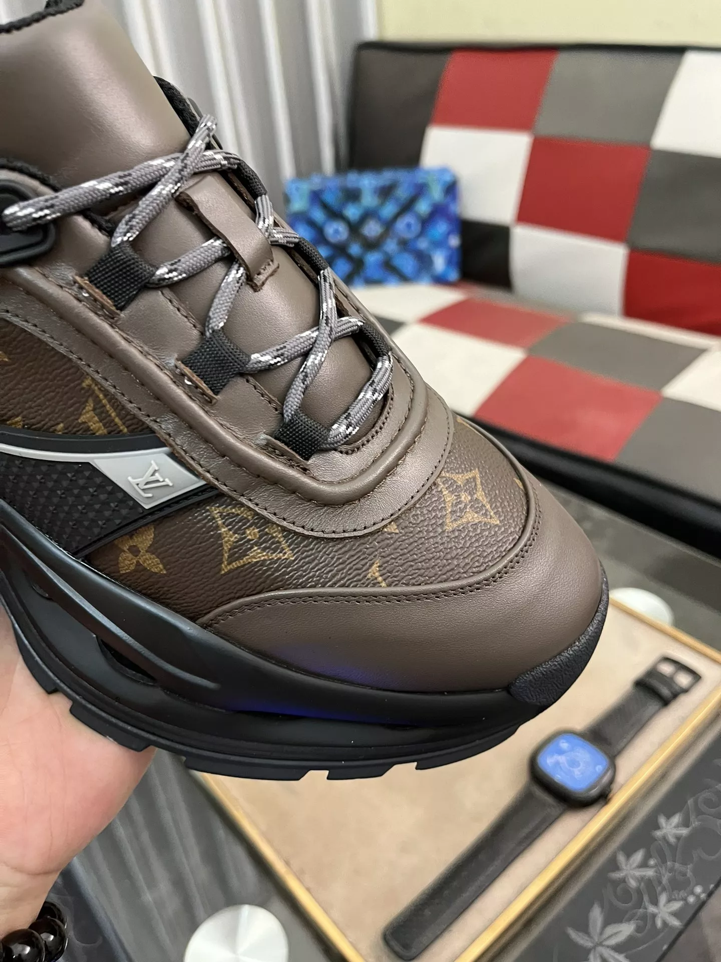 Trendsetting 2414 Louis Vuitton Casual Shoes For Men