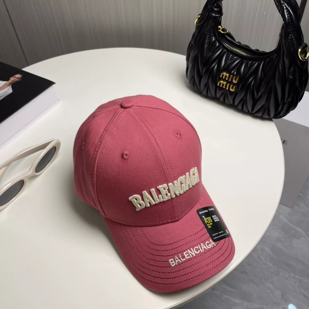 Trendsetting 2427 Balenciaga Caps