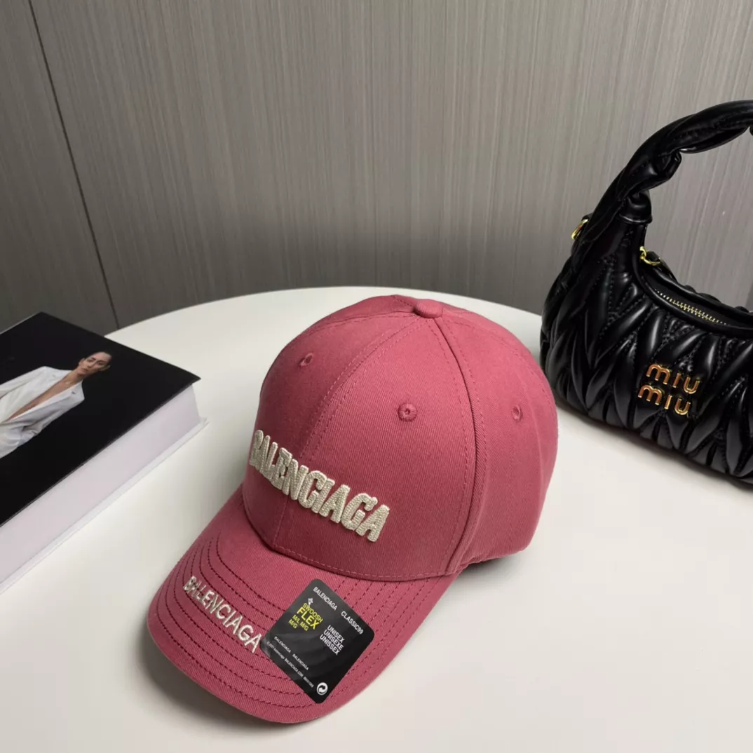Trendsetting 2427 Balenciaga Caps