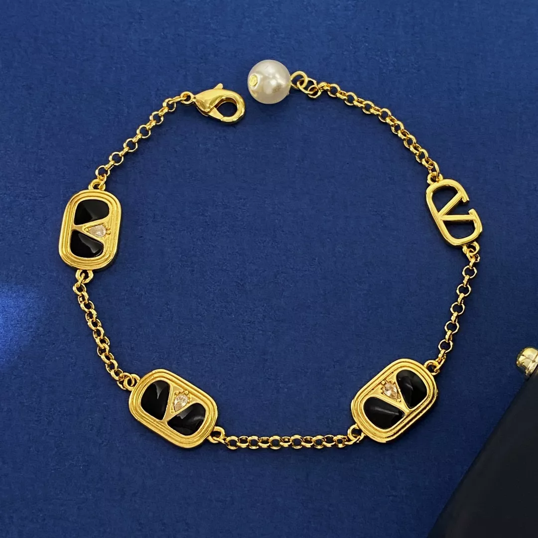Trendsetting 2604 Valentino Bracelets