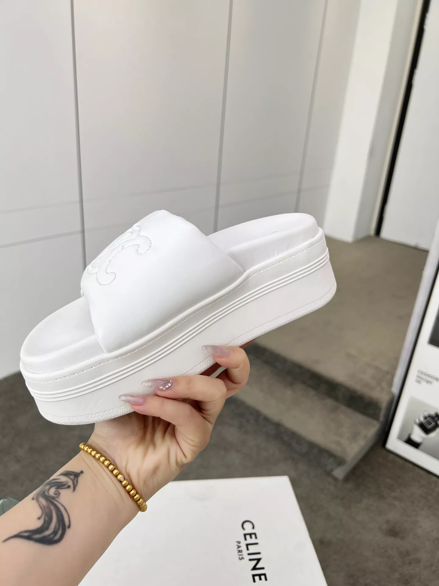 Trendsetting 2714 Celine Slippers For Women