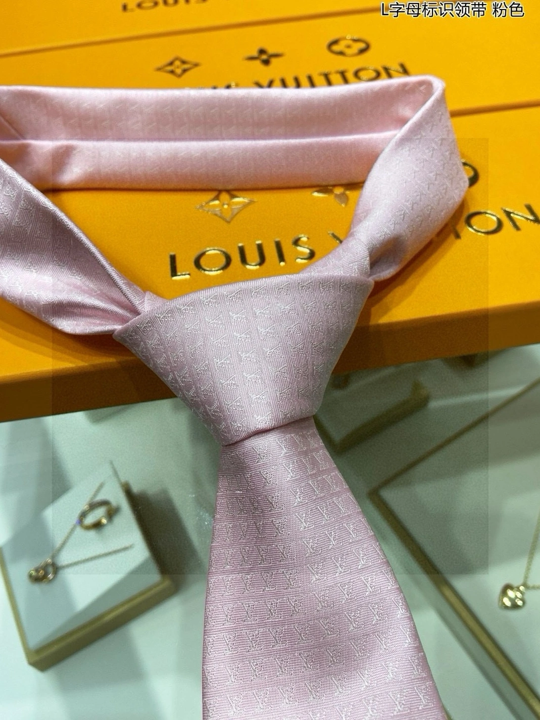 Trendsetting 2840 Louis Vuitton LV Necktie For Men