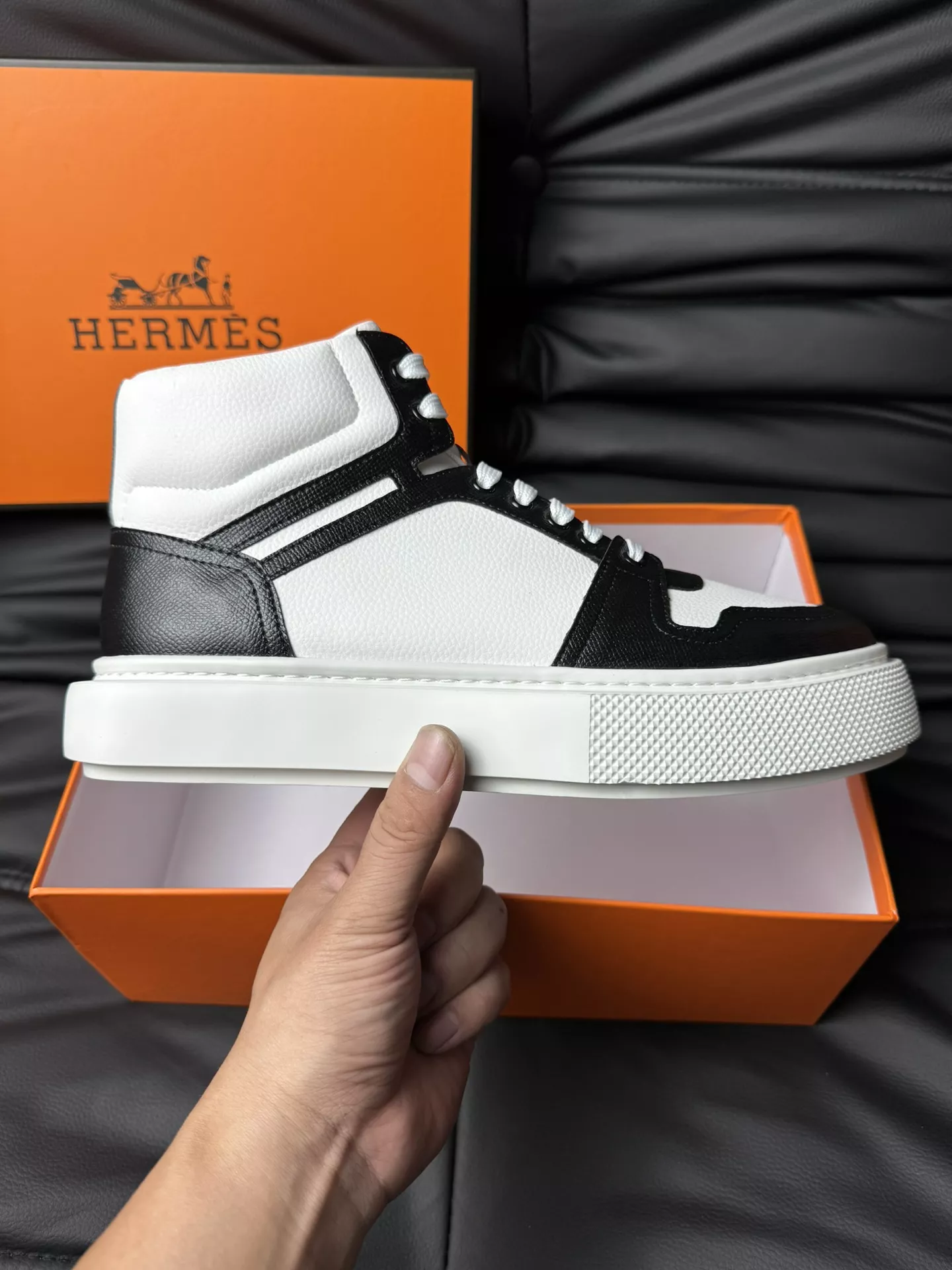 Trendsetting 3060 Hermes High Tops Shoes For Men