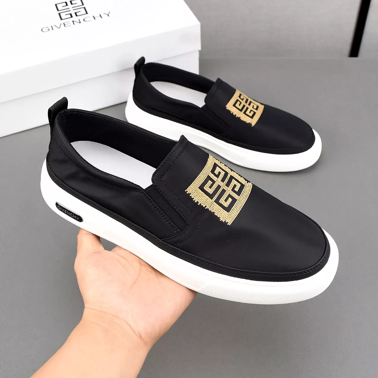 Trendsetting 3064 Givenchy Casual Shoes For Men