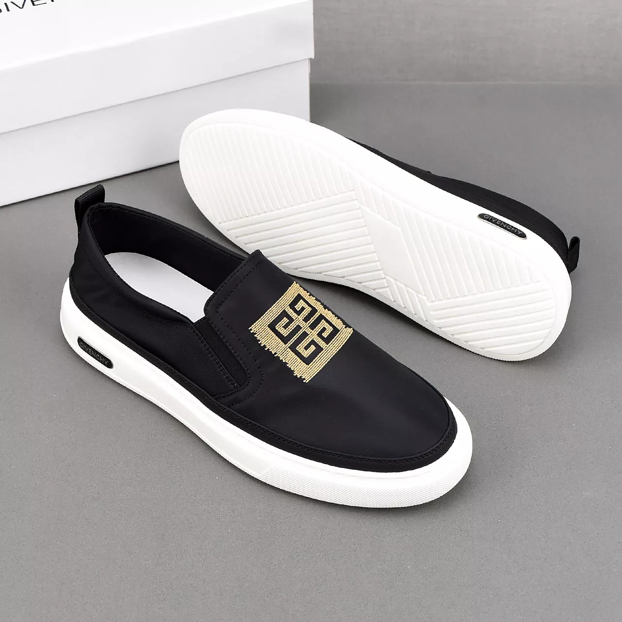 Trendsetting 3064 Givenchy Casual Shoes For Men