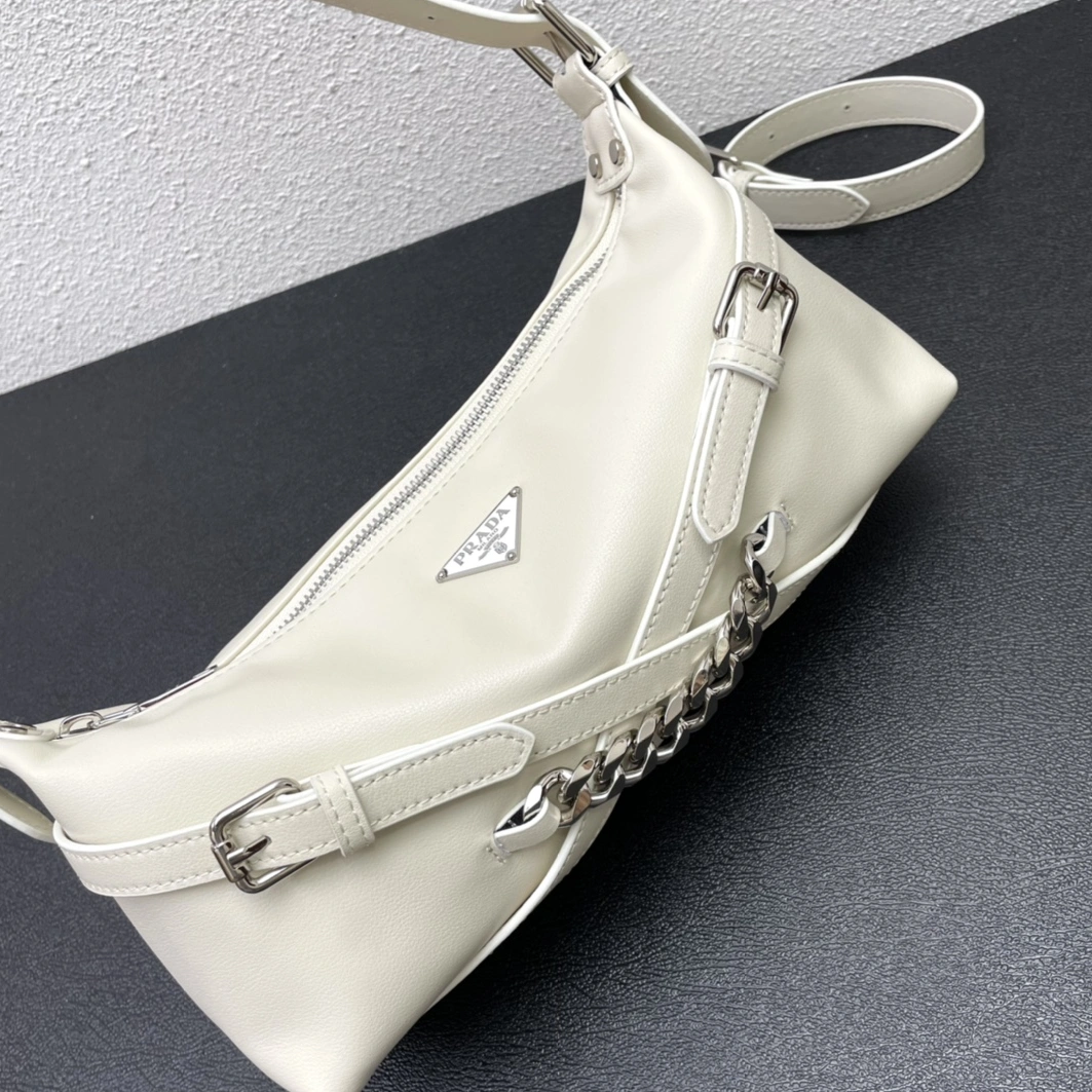 Trendsetting 3131 Prada AAA Quality Shoulder Bags For Women