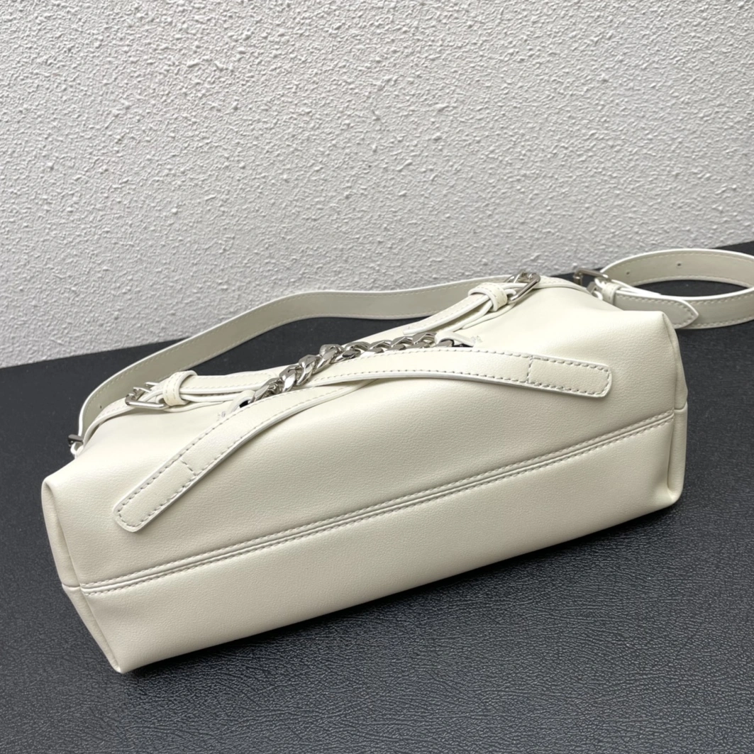 Trendsetting 3131 Prada AAA Quality Shoulder Bags For Women
