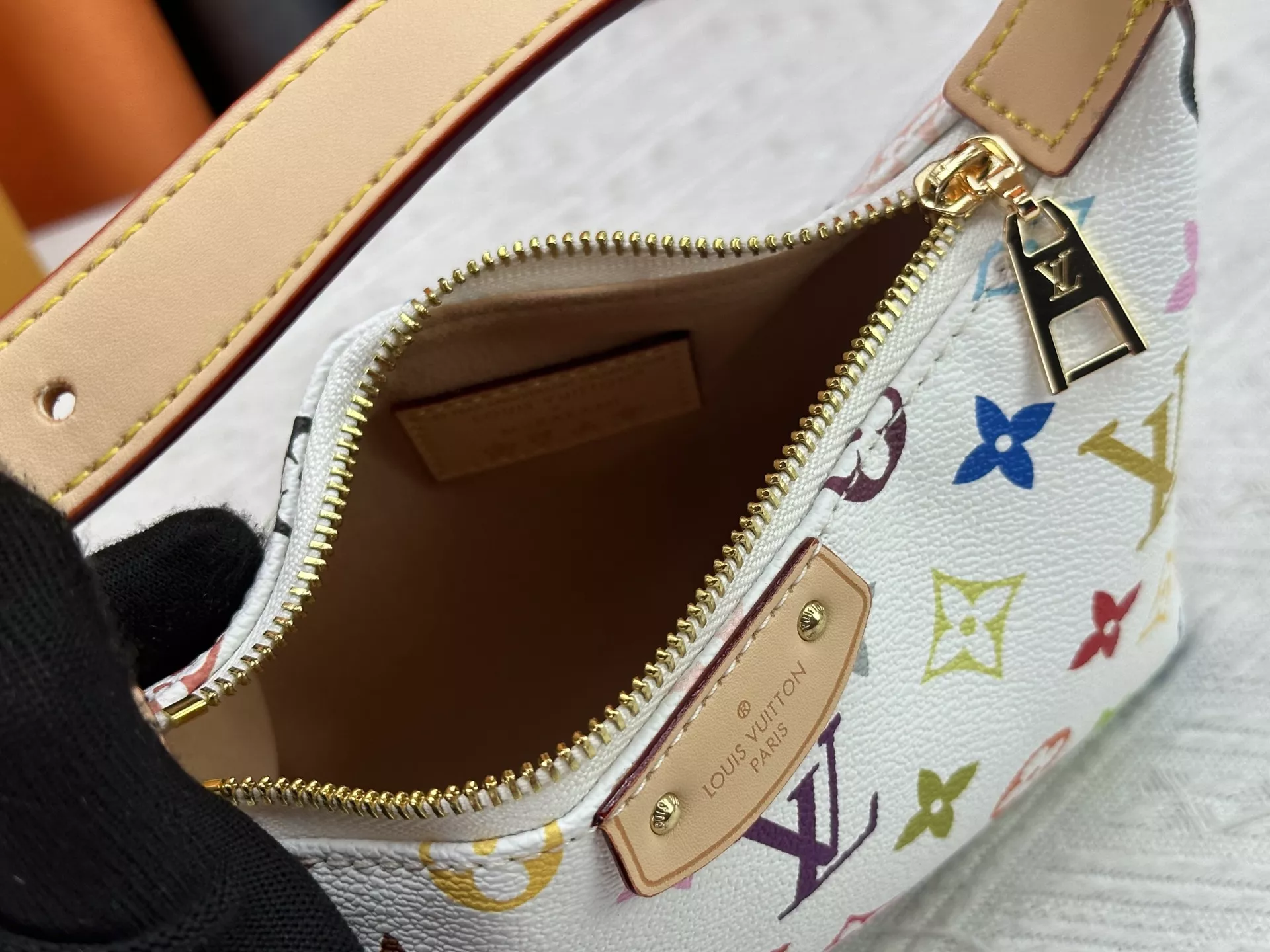 Trendsetting 3154 Louis Vuitton AAA Quality Shoulder Bags For Women