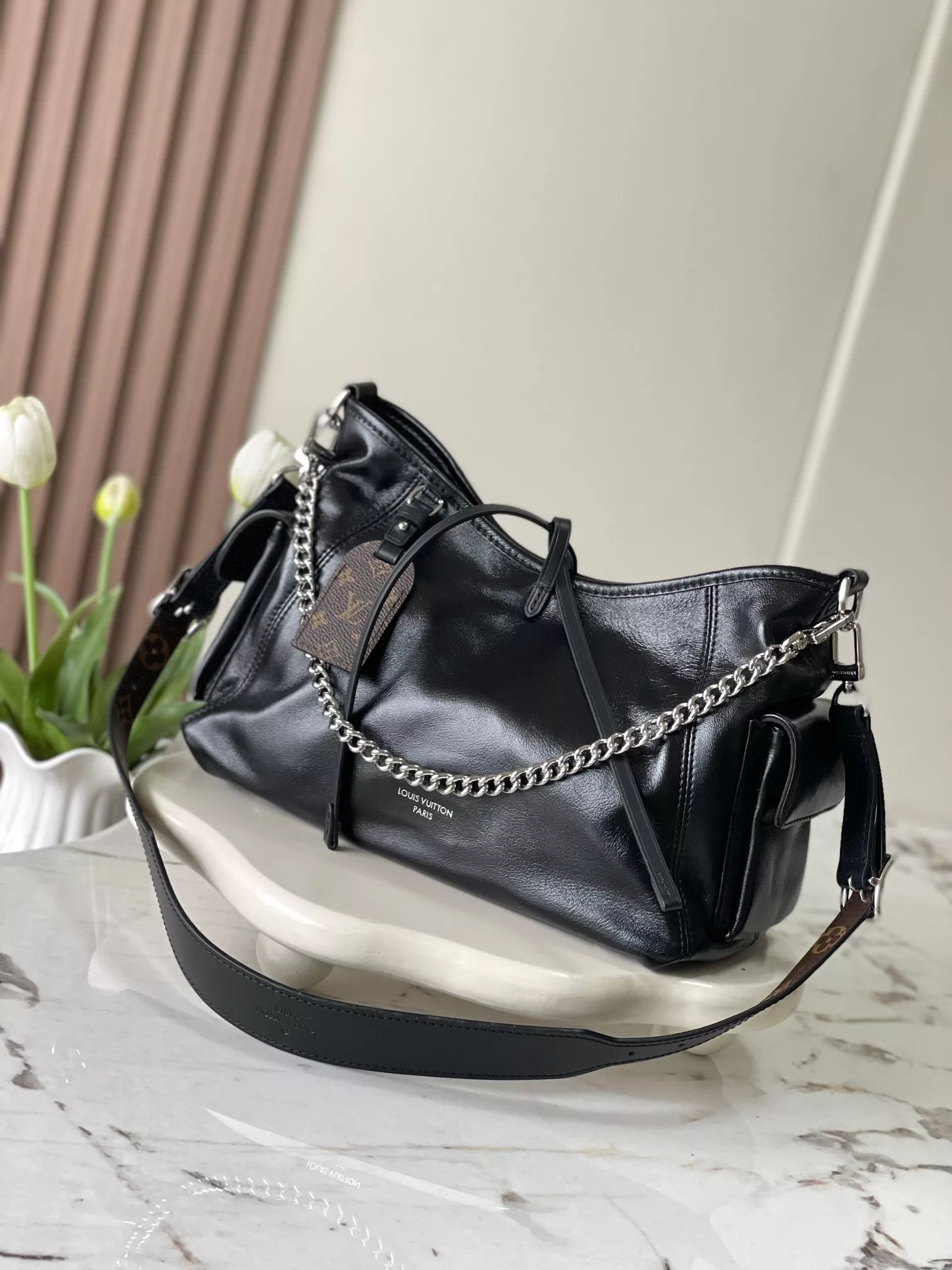 Trendsetting 3240 Louis Vuitton AAA Quality Messenger Bags For Women