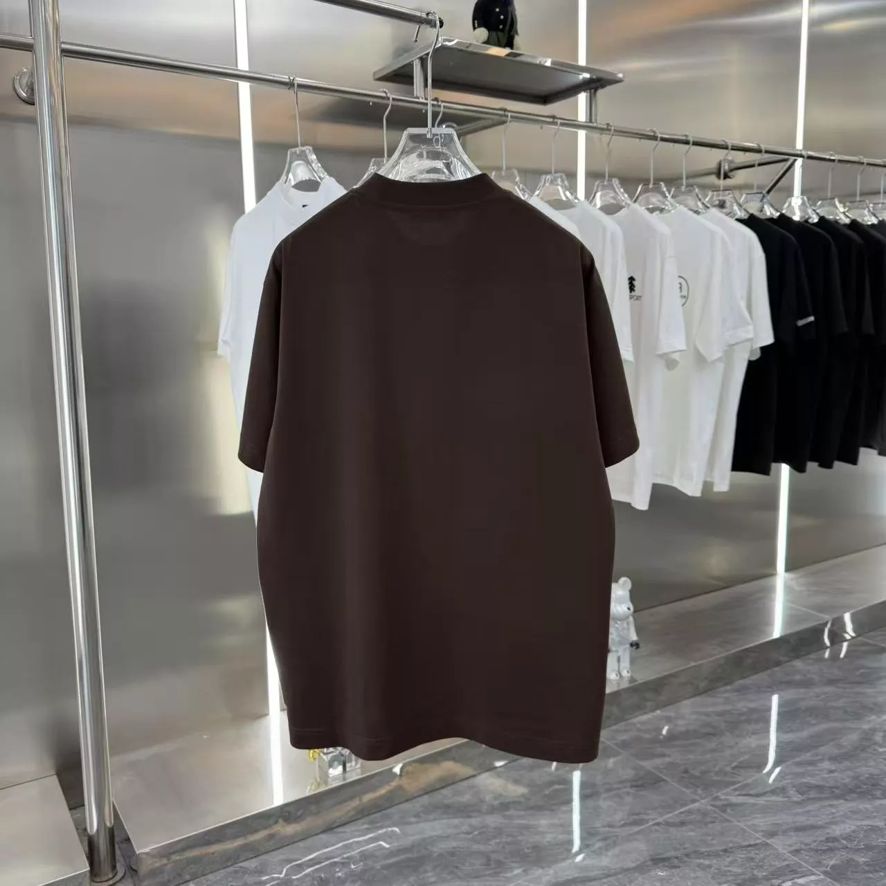 Trendsetting 3304 Fendi T-Shirts Short Sleeved For Unisex