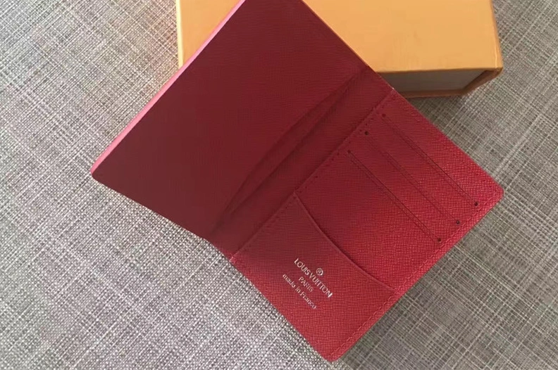 Trendsetting 333 Louis Vuitton LV Passport Bags