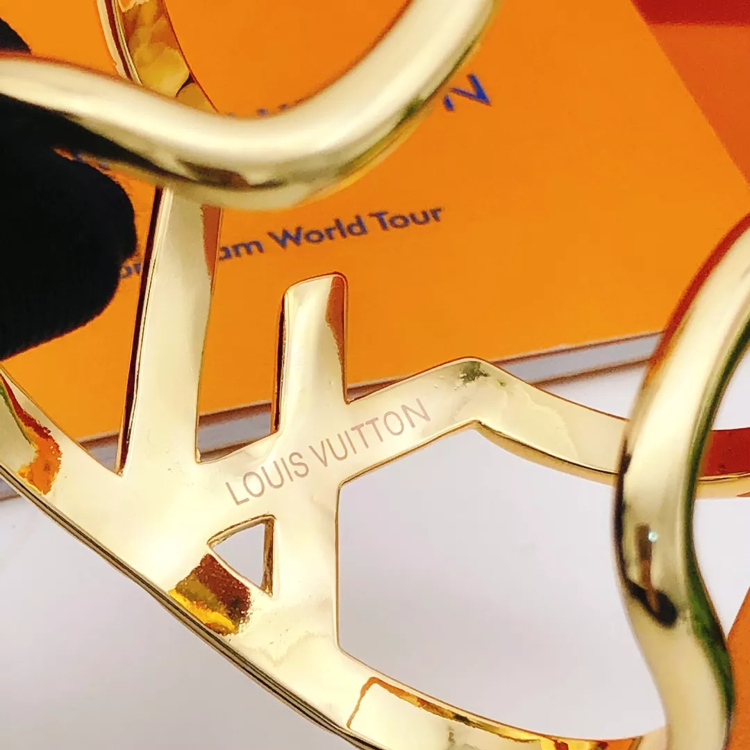 Trendsetting 3444 Louis Vuitton LV Bracelets