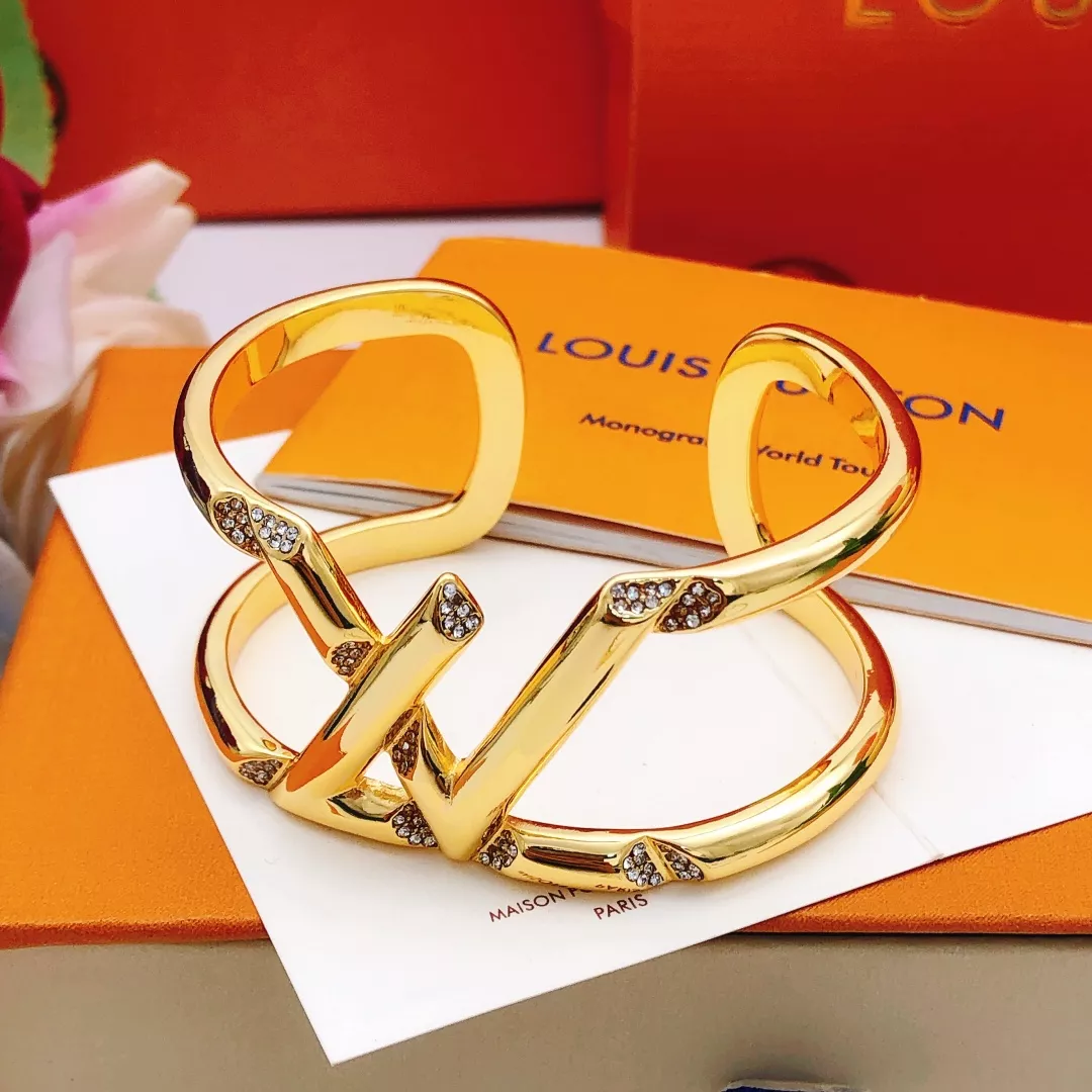 Trendsetting 3444 Louis Vuitton LV Bracelets