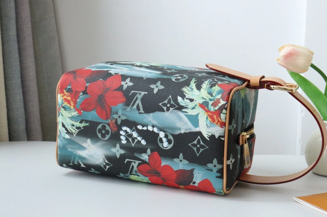 Trendsetting 3606 Louis Vuitton AAA Quality Handbags For Women