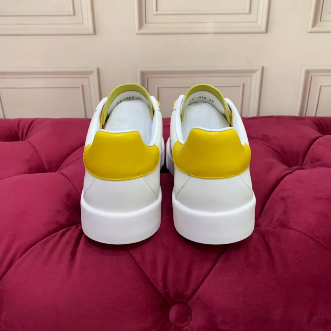 Trendsetting 3631 Dolce & Gabbana D&G Casual Shoes For Women