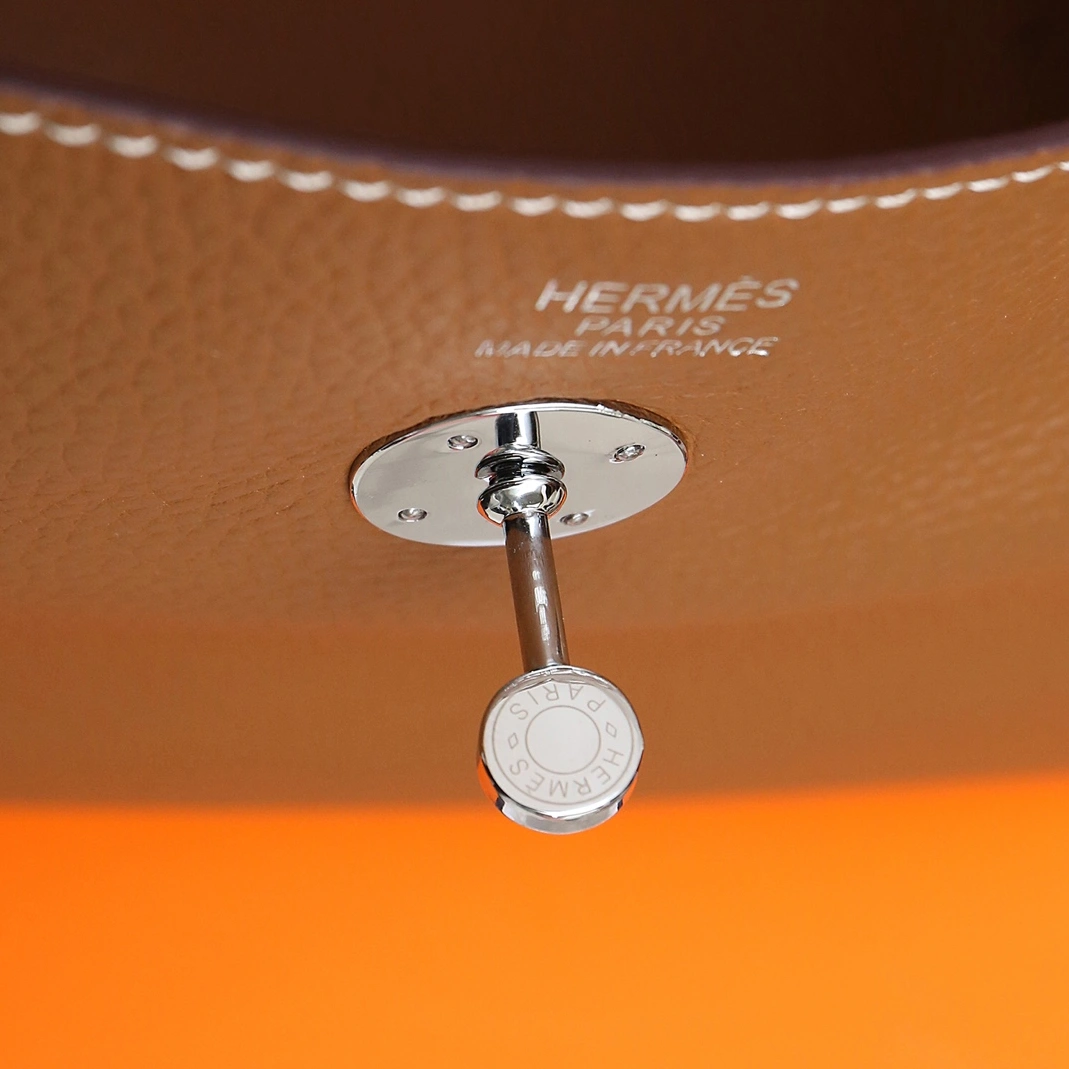 Trendsetting 366 Hermes AAA Quality Handbags For Women