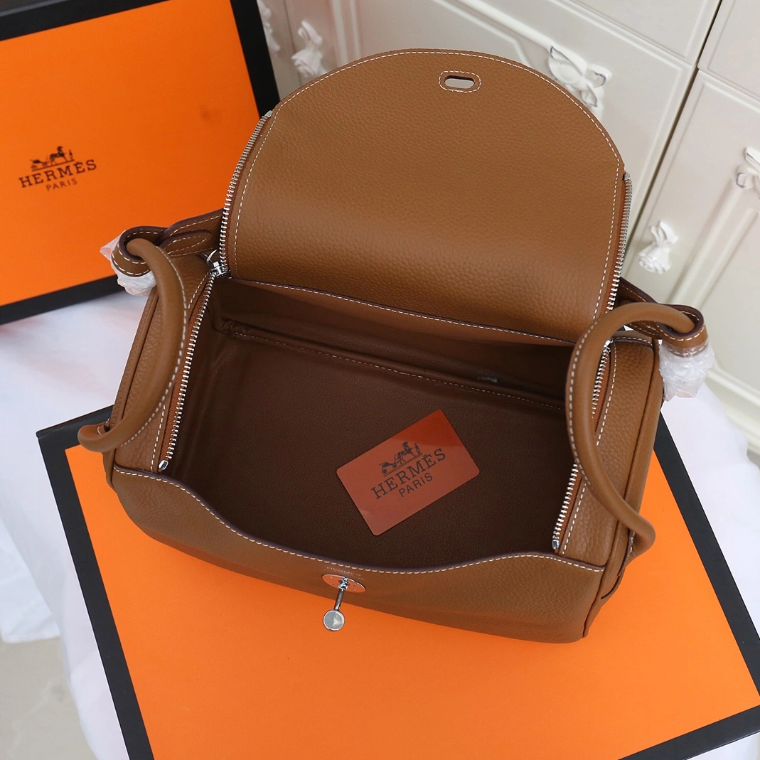 Trendsetting 366 Hermes AAA Quality Handbags For Women