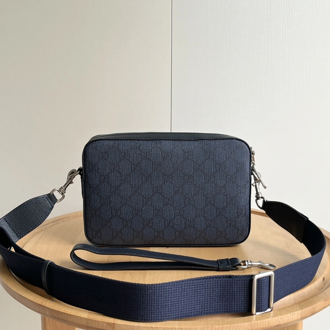 Trendsetting 3789 Gucci AAA Man Messenger Bags