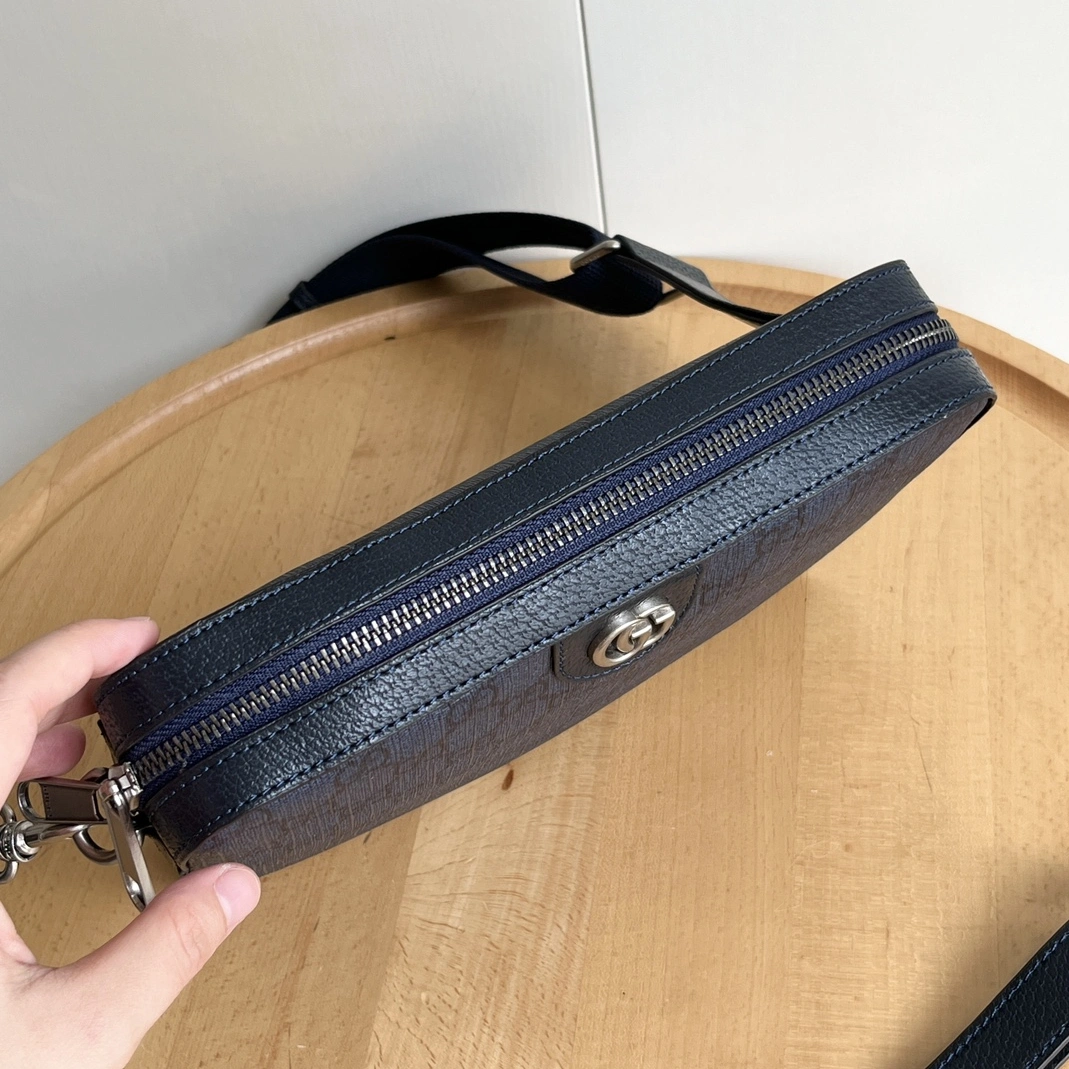 Trendsetting 3789 Gucci AAA Man Messenger Bags