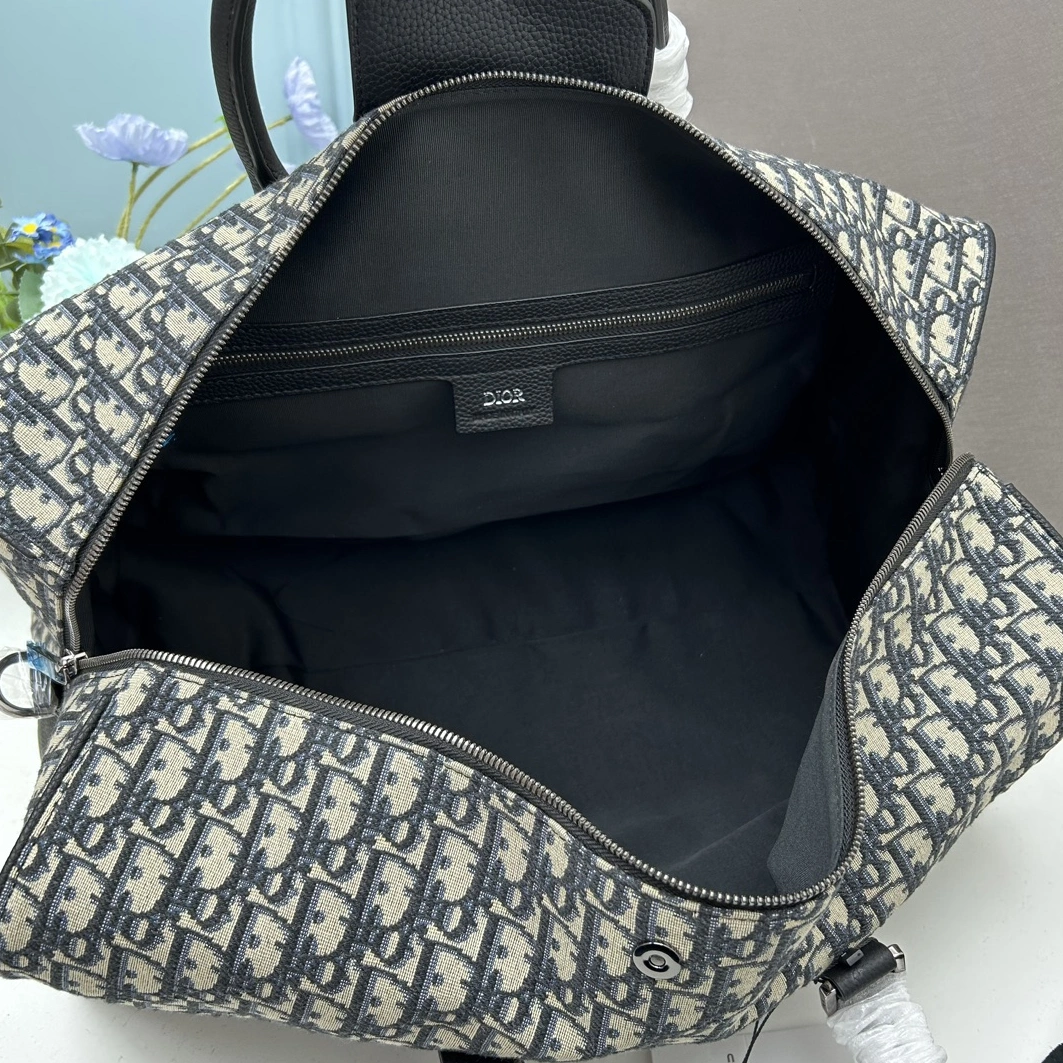 Trendsetting 3796 Christian Dior Travel Bags For Unisex