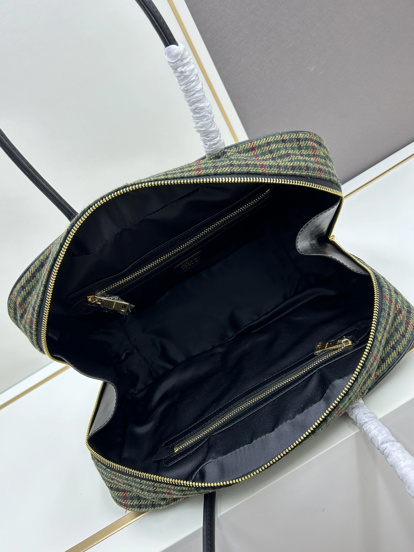 Trendsetting 3835 MIU MIU AAA Quality Handbags For Women