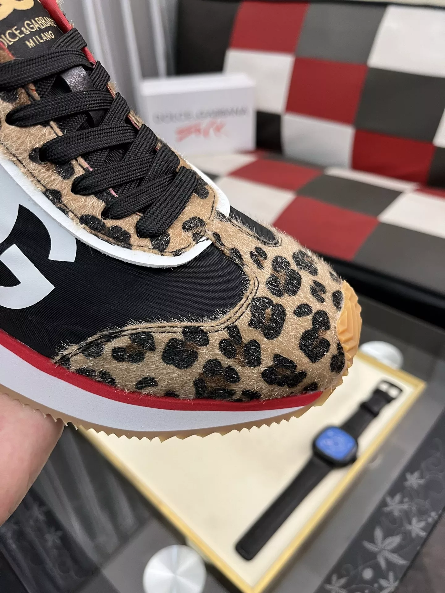 Trendsetting 4032 Dolce & Gabbana D&G Casual Shoes For Men