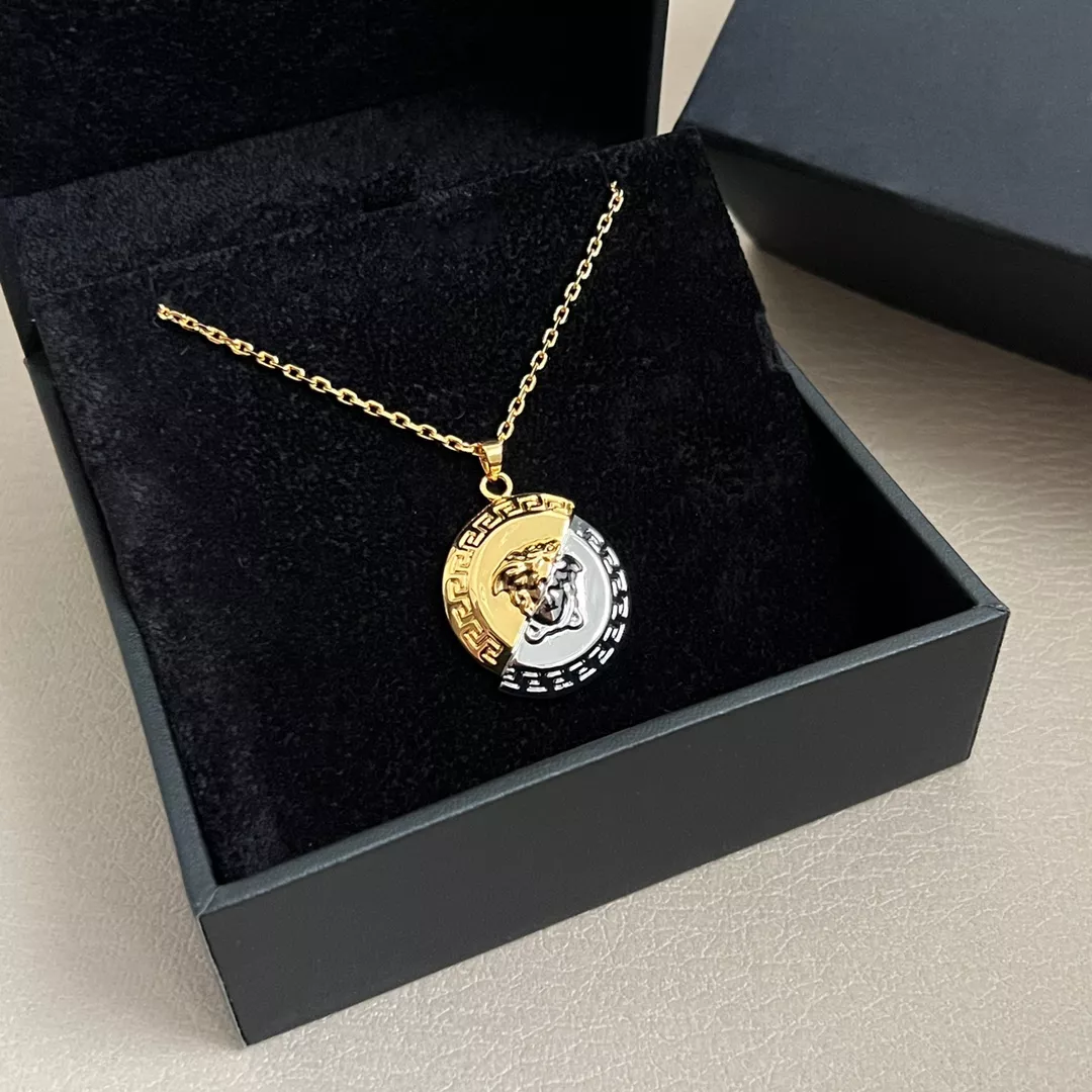 Trendsetting 4091 Versace Necklaces