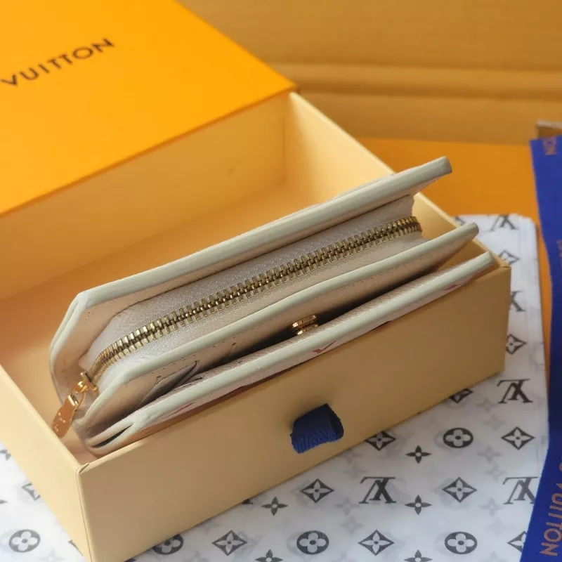 Trendsetting 4253 Louis Vuitton AAA Quality Card Case