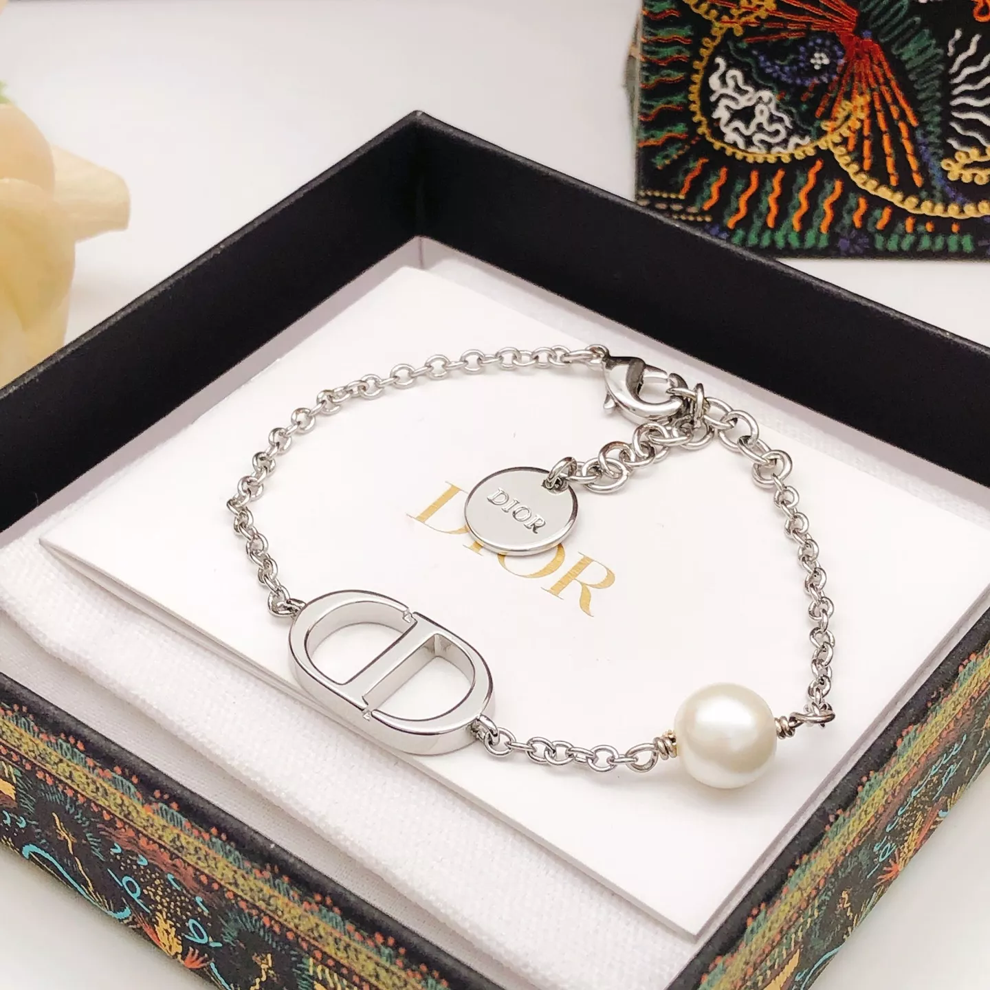 Trendsetting 4264 Christian Dior Bracelets For Women