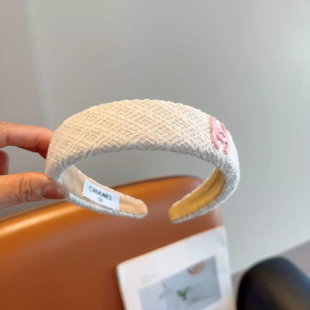 Trendsetting 4300 Chanel Headband For Women