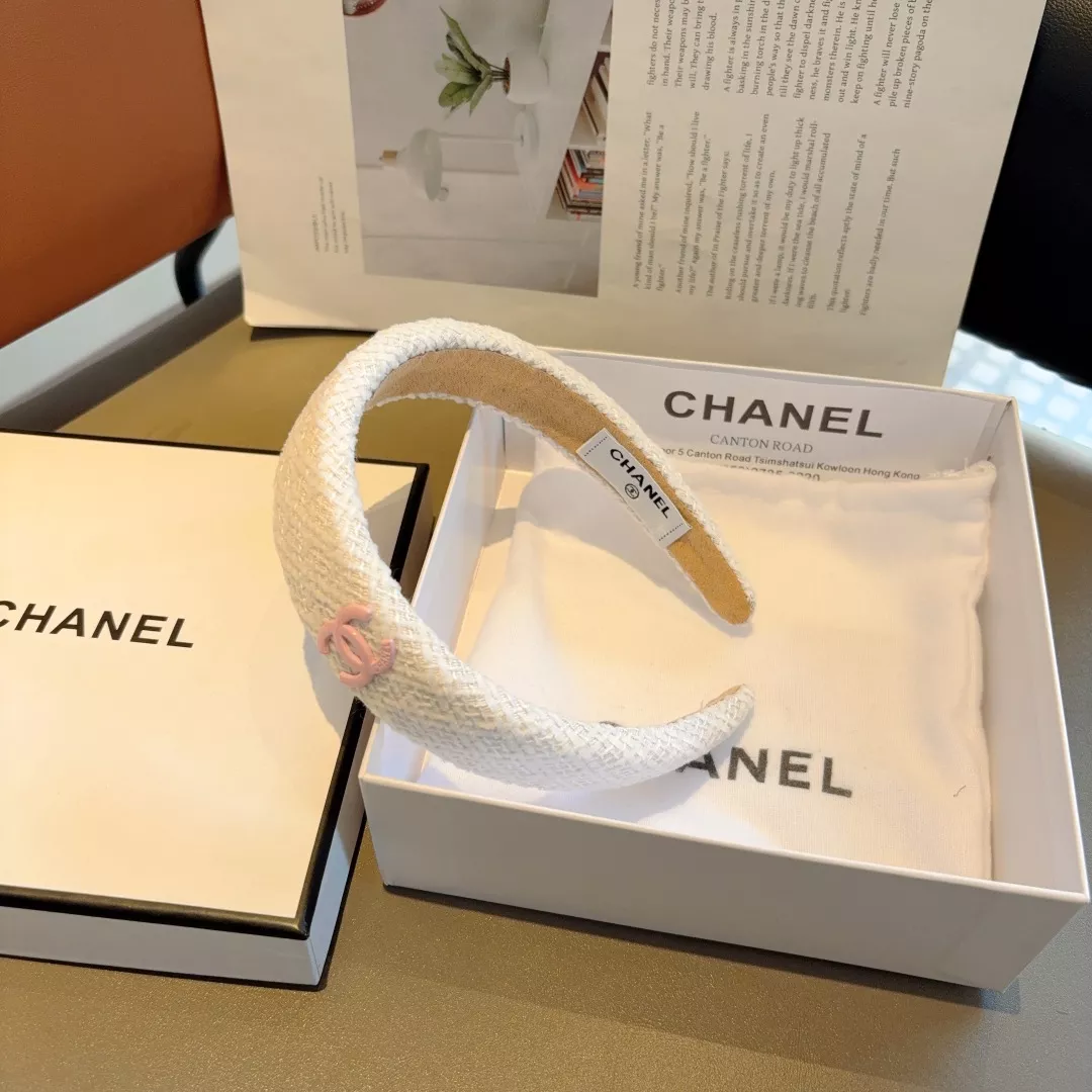 Trendsetting 4300 Chanel Headband For Women