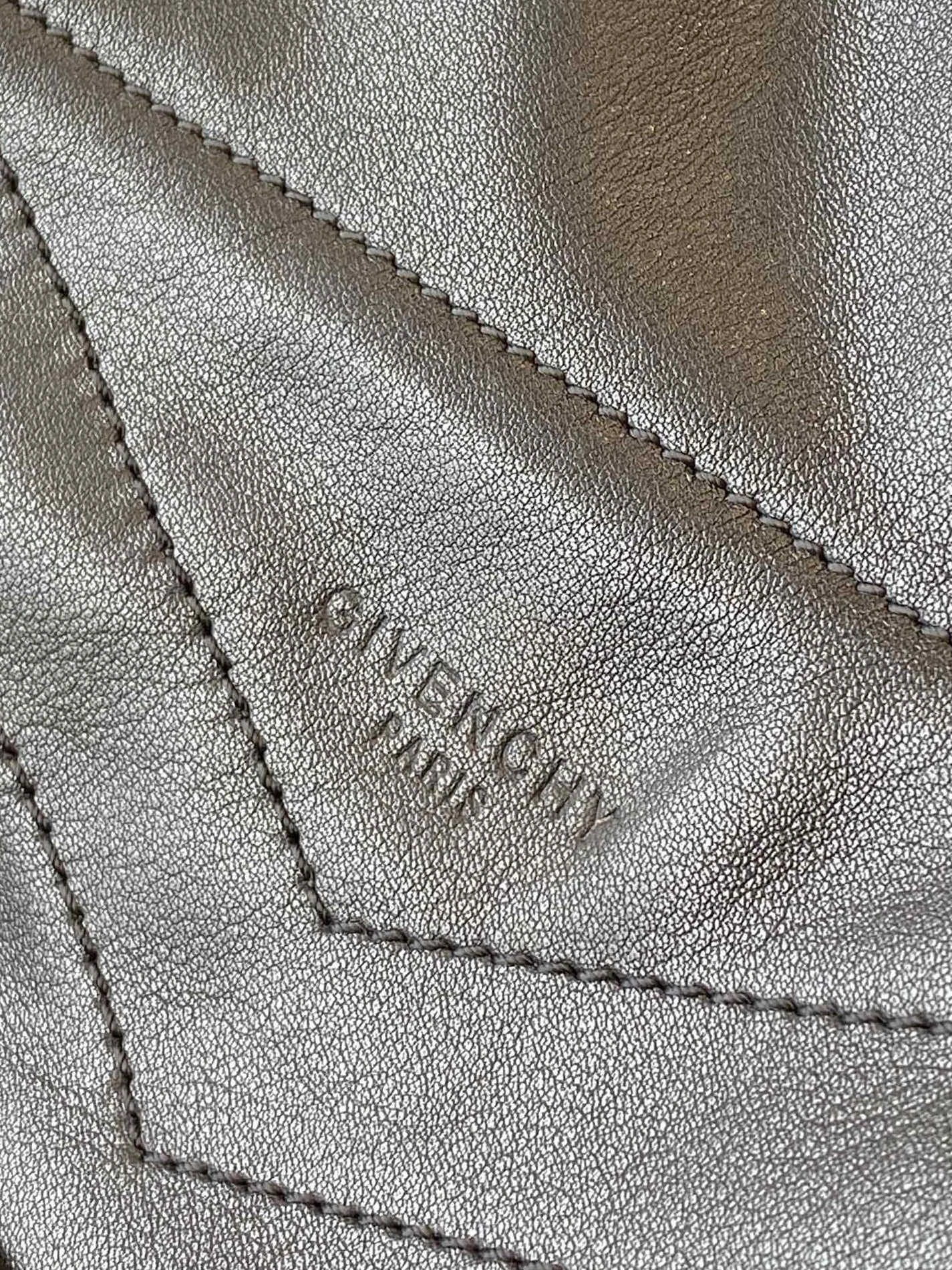 Trendsetting 441 Givenchy AAA Quality Handbags For Women