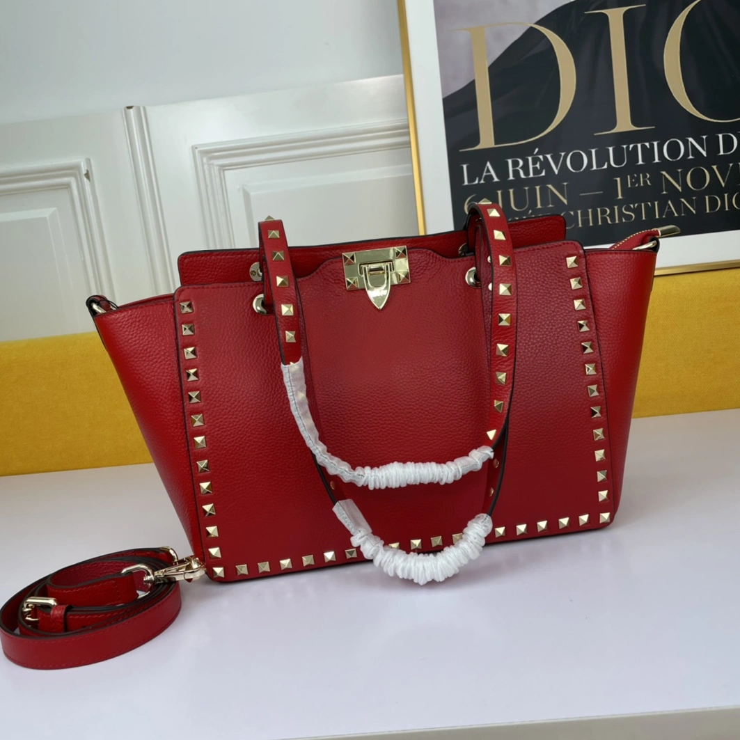 Trendsetting 4435 Valentino AAA Quality Shoulder Bags For Women