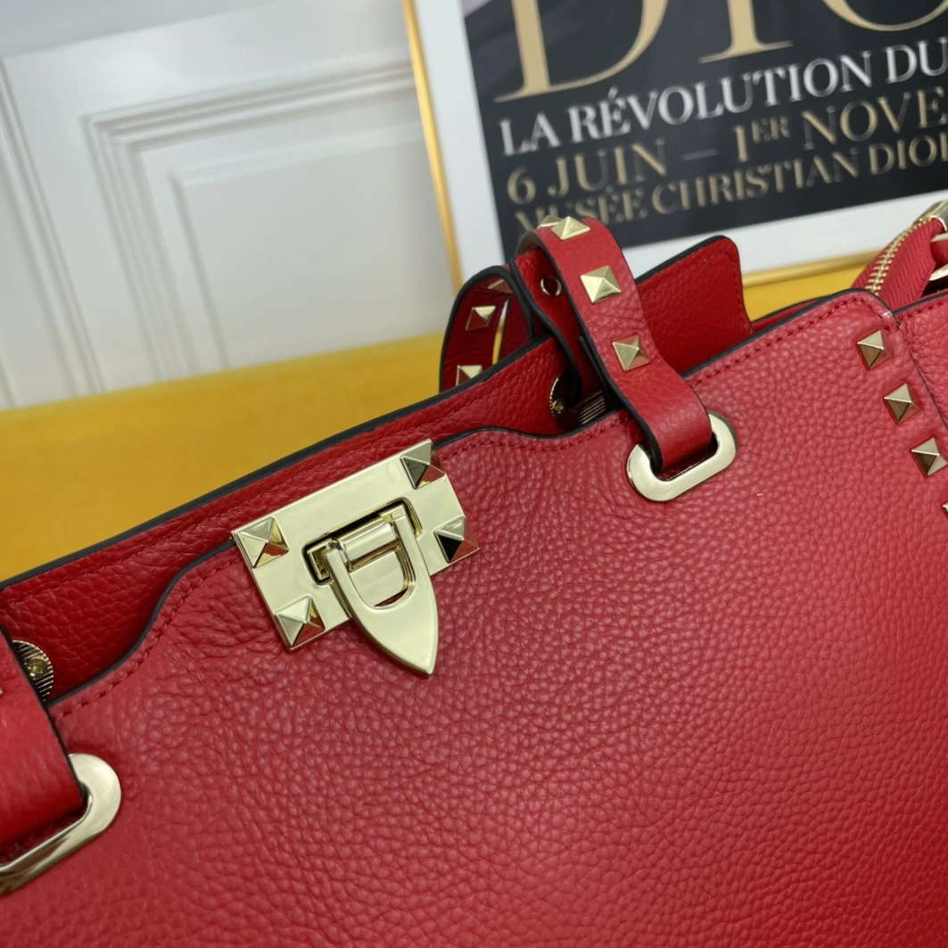 Trendsetting 4435 Valentino AAA Quality Shoulder Bags For Women