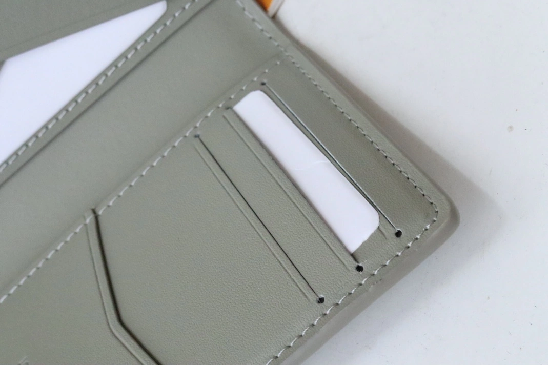 Trendsetting 4546 Louis Vuitton AAA Quality Card Case