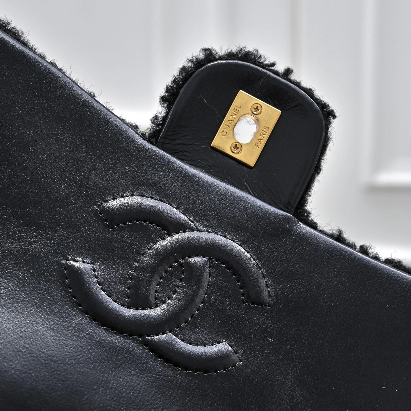 Trendsetting 464 Chanel AAA Quality Messenger Bags