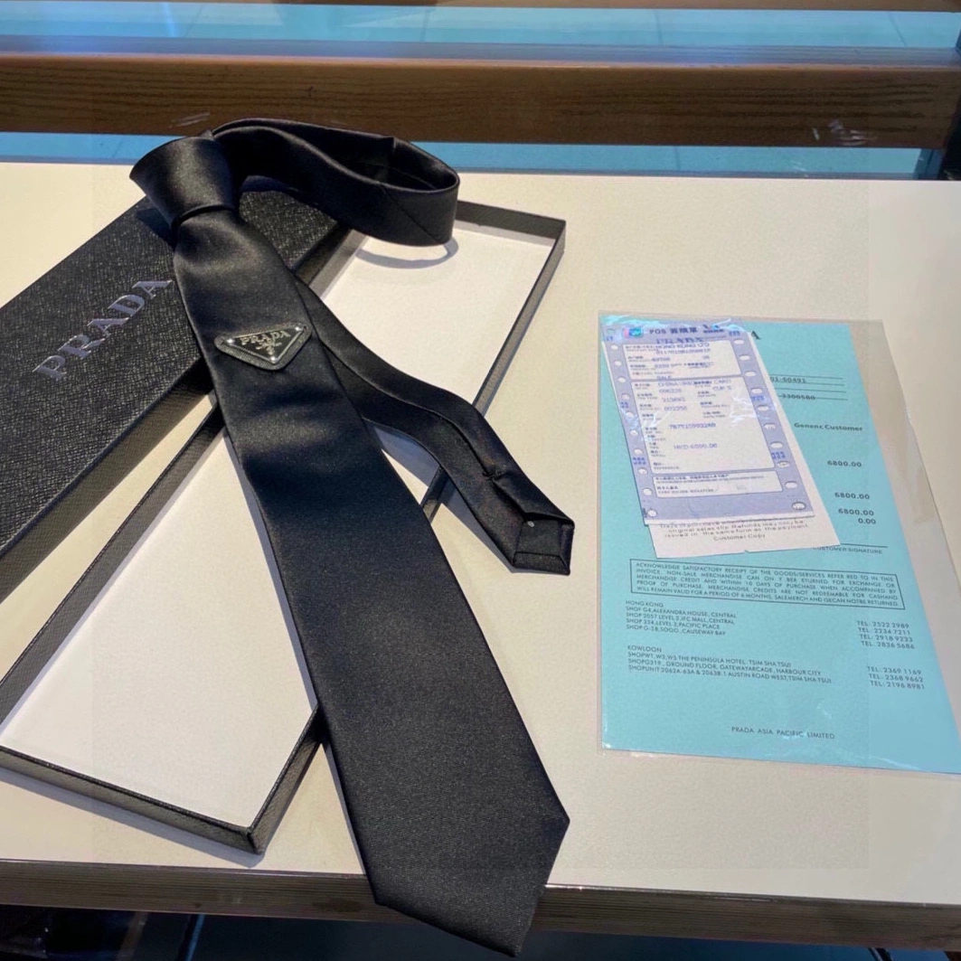 Trendsetting 4673 Prada Necktie In Black For Men