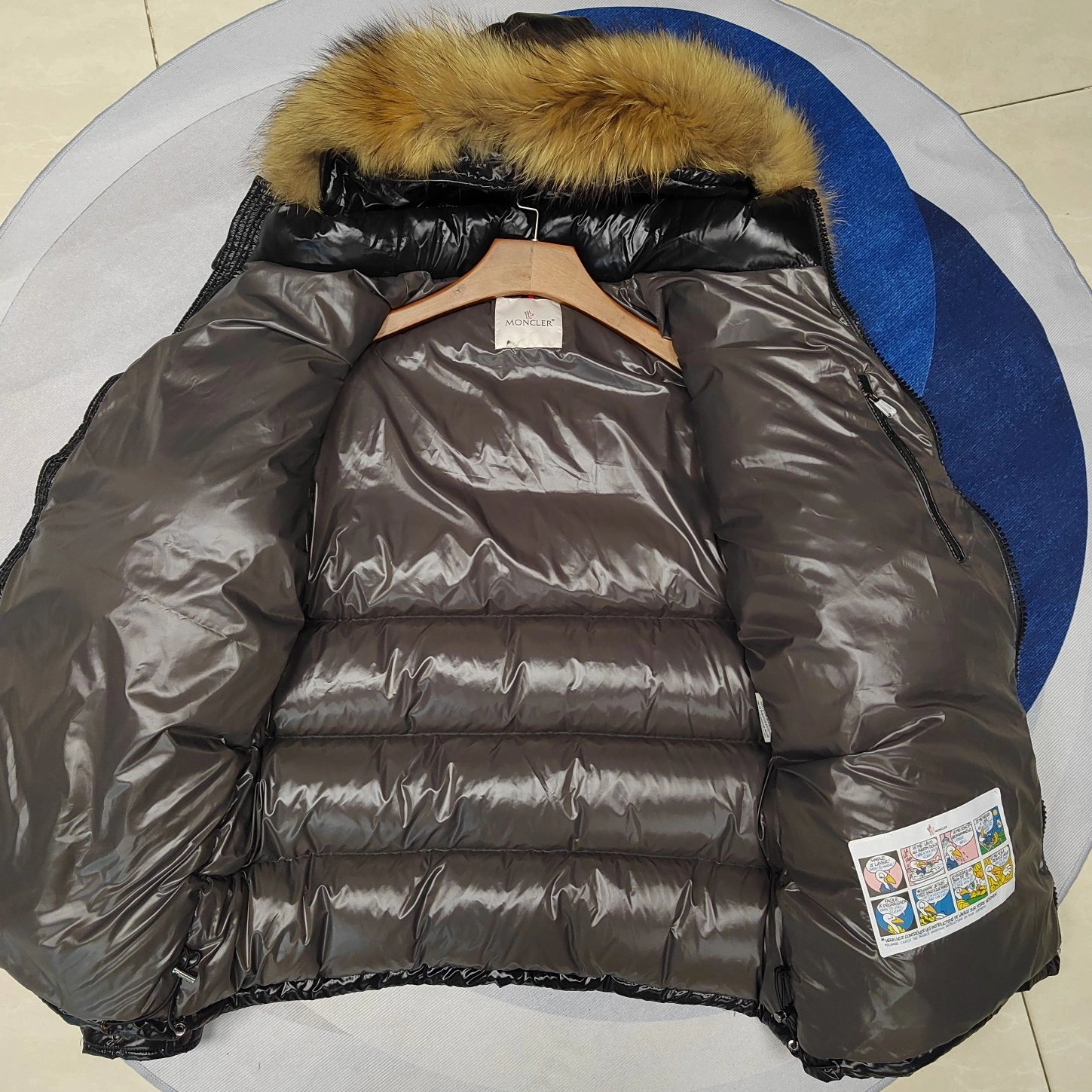 Trendsetting 4679 Moncler Down Feather Coat Long Sleeved For Men