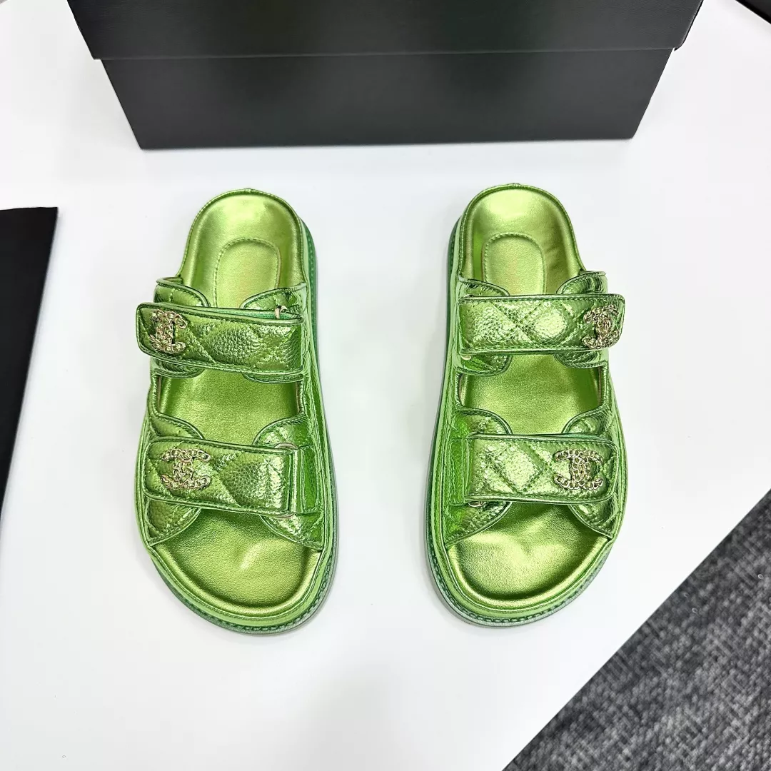 Trendsetting 4692 Chanel Slippers For Women