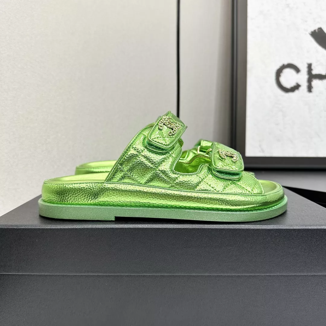Trendsetting 4692 Chanel Slippers For Women