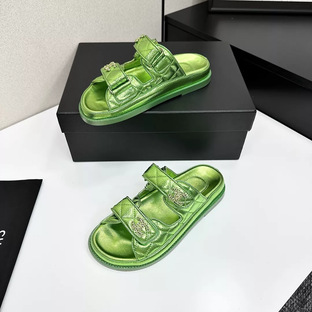Trendsetting 4692 Chanel Slippers For Women