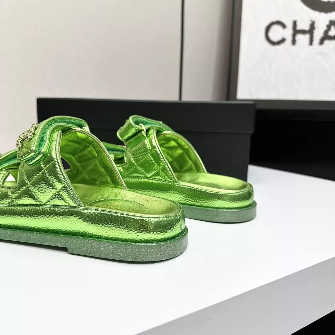 Trendsetting 4692 Chanel Slippers For Women